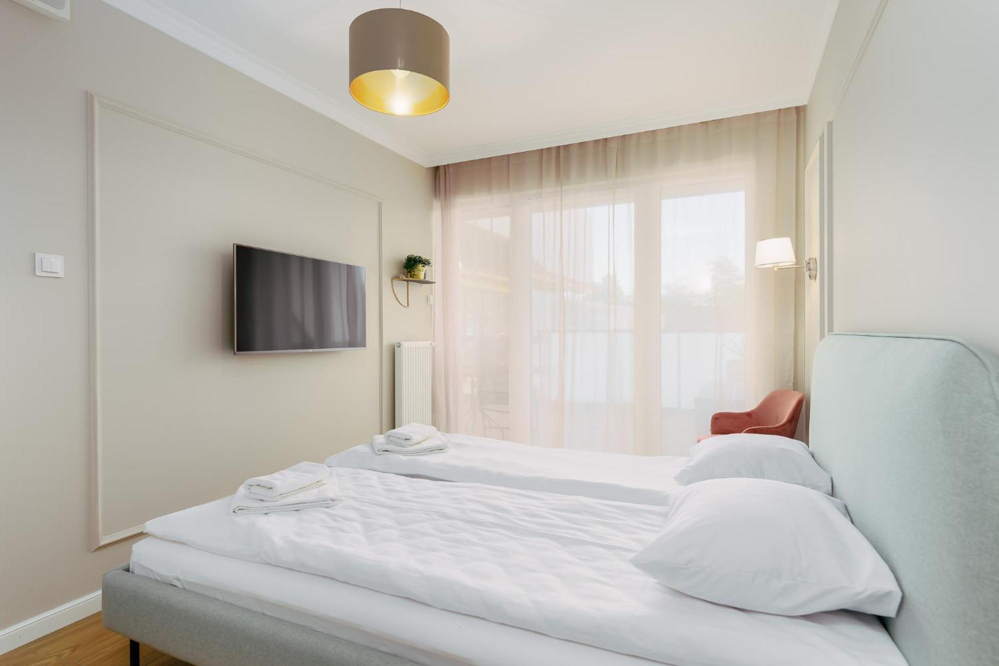 Faro Apartamenty Kasprowicza 20 Basen W Cenie Schwimmbad Im Preis コウォブジェク 部屋 写真