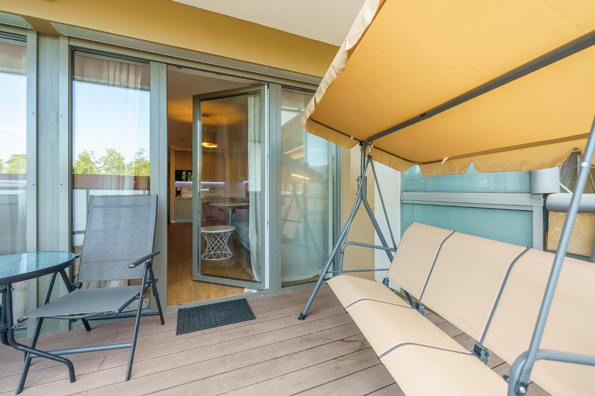 Faro Apartamenty Kasprowicza 20 Basen W Cenie Schwimmbad Im Preis コウォブジェク 部屋 写真